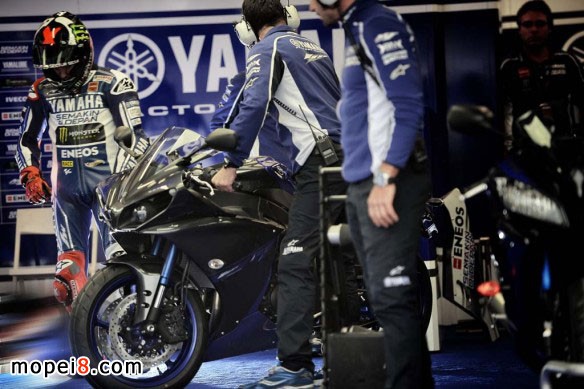 RYAMAHAጳ2014 RACE BLU R1&R6