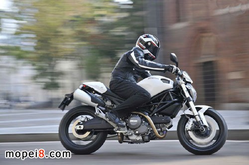 ſϹ֫FDucati Monster795